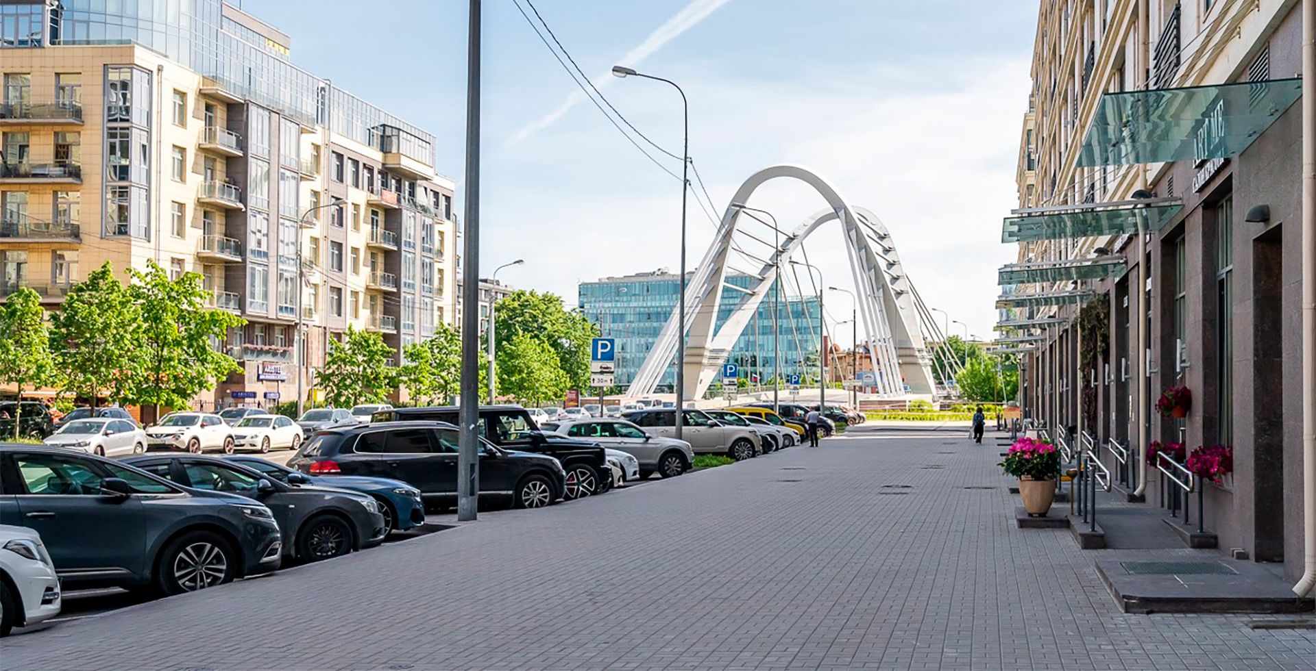 С 2023 года парковка в Петроградском районе станет платной